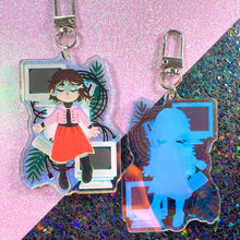 Load image into Gallery viewer, SERIAL EXPERIMENTS LAIN - 3" acrylic keychain