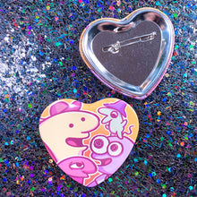 Load image into Gallery viewer, SMILING GUYS - 2.25" heart shaped button