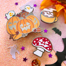 Load image into Gallery viewer, FALLOWEEN - enamel pin set