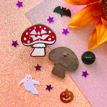 Load image into Gallery viewer, FALLOWEEN - enamel pin set