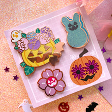 Load image into Gallery viewer, SPRINGOWEEN - enamel pin set