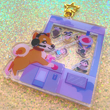 Load image into Gallery viewer, Silent Hill UFO CATCHER - 4" shaker charm
