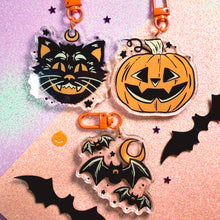 Load image into Gallery viewer, VINTAGE HALLOWEEN - 2.5" acrylic keychains
