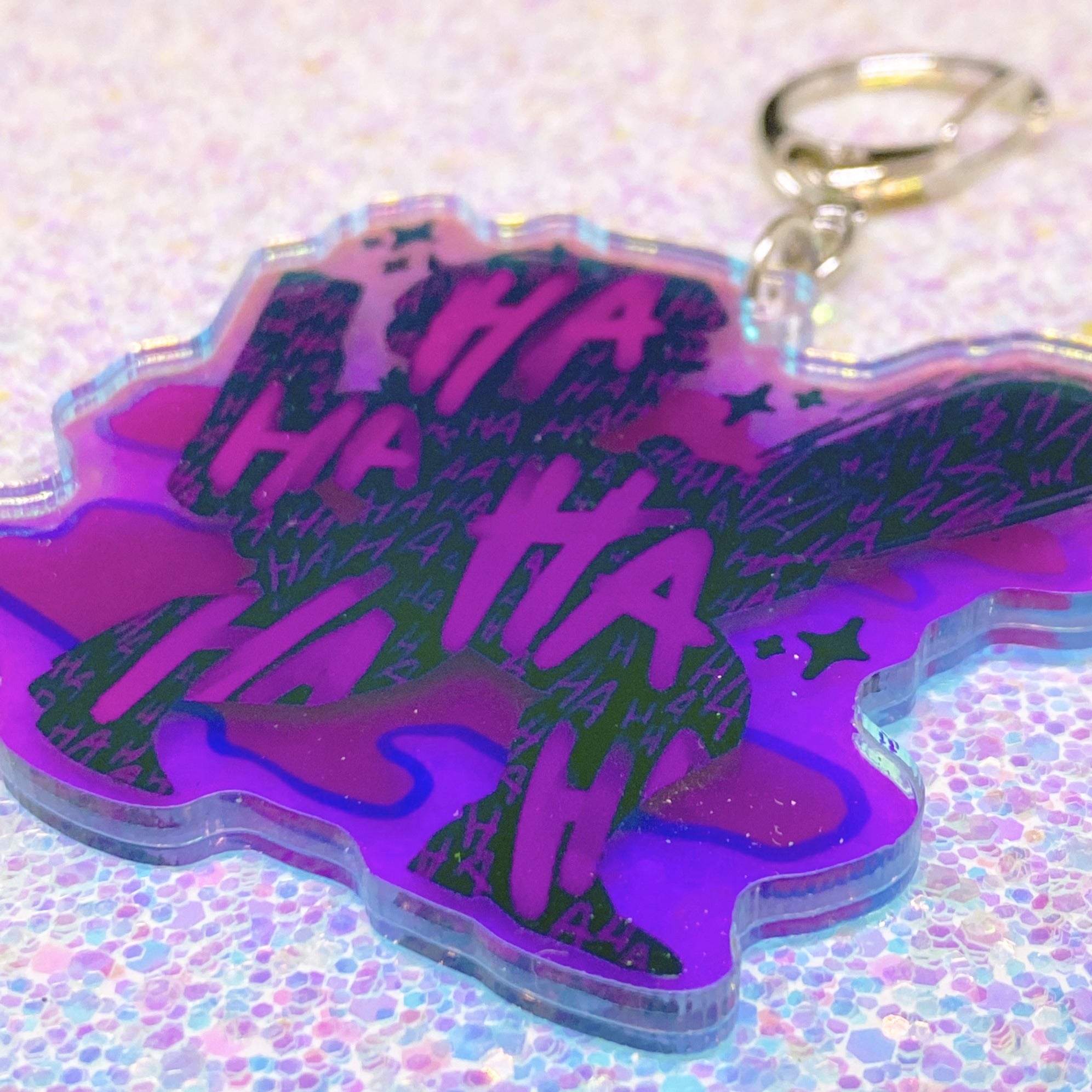 Evil Dead ASH WILLIAMS - 2.5 iridescent acrylic keychain – GLITCHBAT